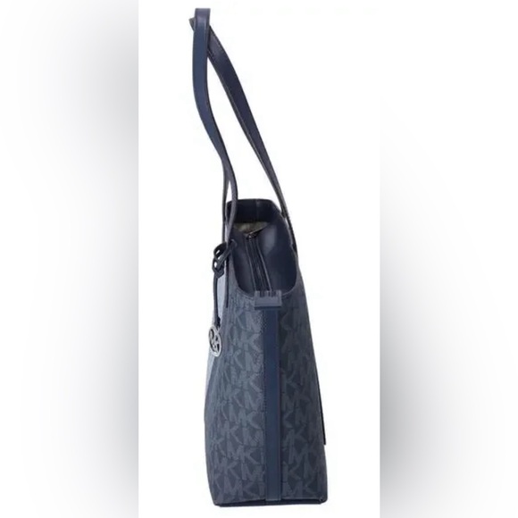 Michael Kors Jet Set NWT $489 MSRP - Picture 2 of 4